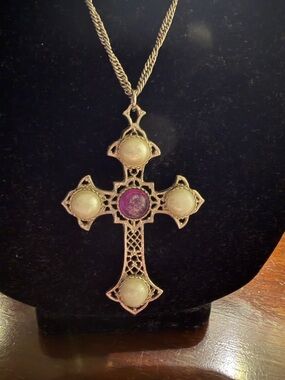 Vintage Sarah Coventry “”Crusaders Cross”